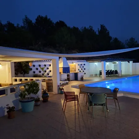 Casa Alta - Exclusive Large Luxury Private Villa, Large Pool, Amazing Views, On The Edge Of The Village And Next To Natural Park * Canillas de Aceituno